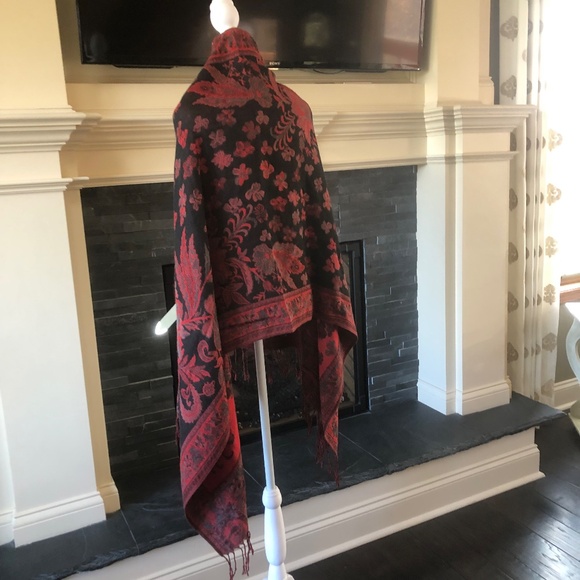 Reversible Large Shawl.  One size fits all. Black, Red and Gray - Picture 2 of 6